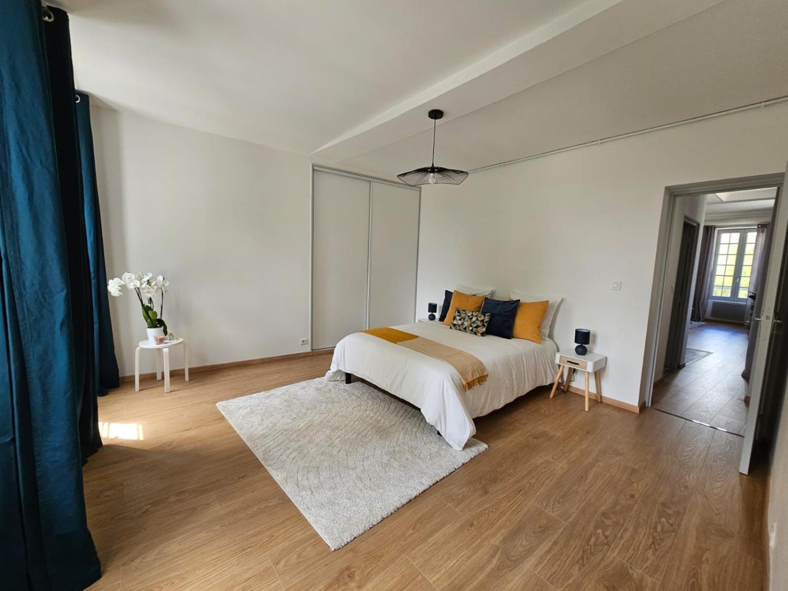 Apartament Aux'Cerfs - A Deux Pas De L'Abbaye Auxerre Zewnętrze zdjęcie
